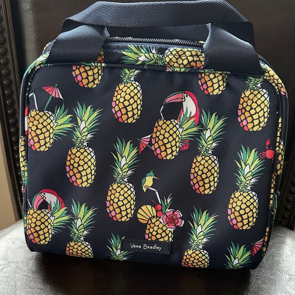 Vera Bradley Navy Pineapple Toucan Print Linch Bag